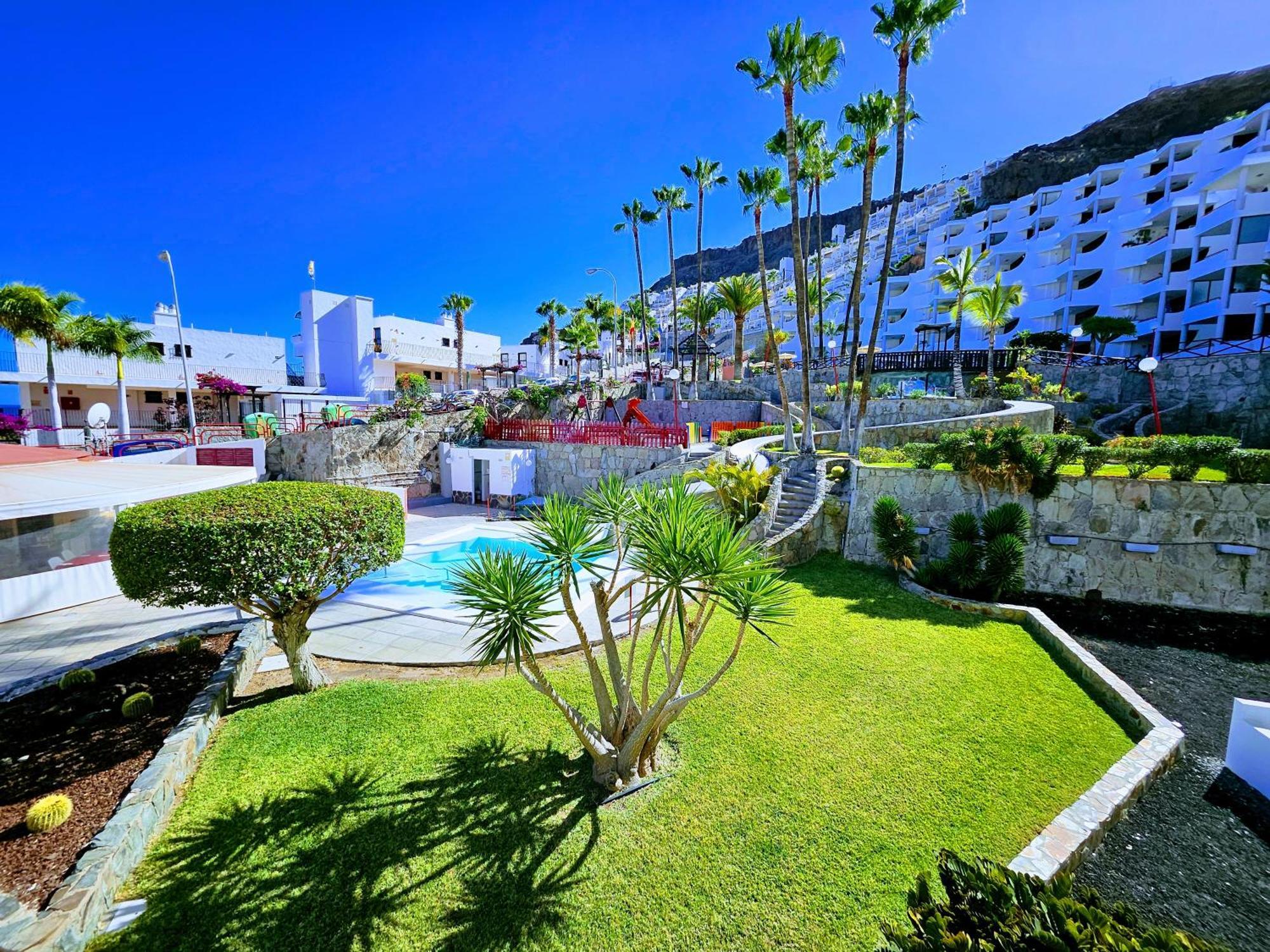 Holidays in Paradise Mogan Bagian luar foto