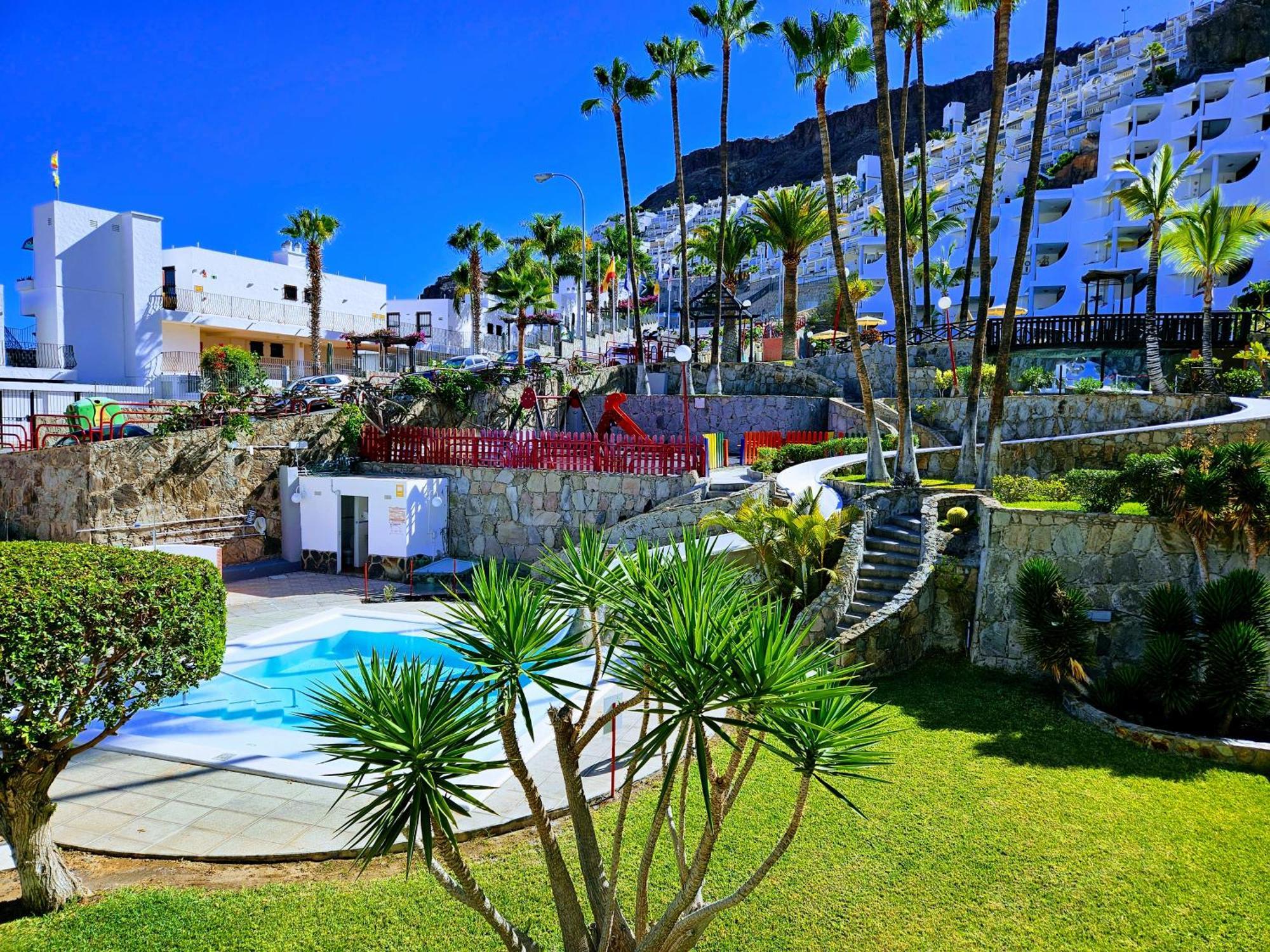 Holidays in Paradise Mogan Bagian luar foto