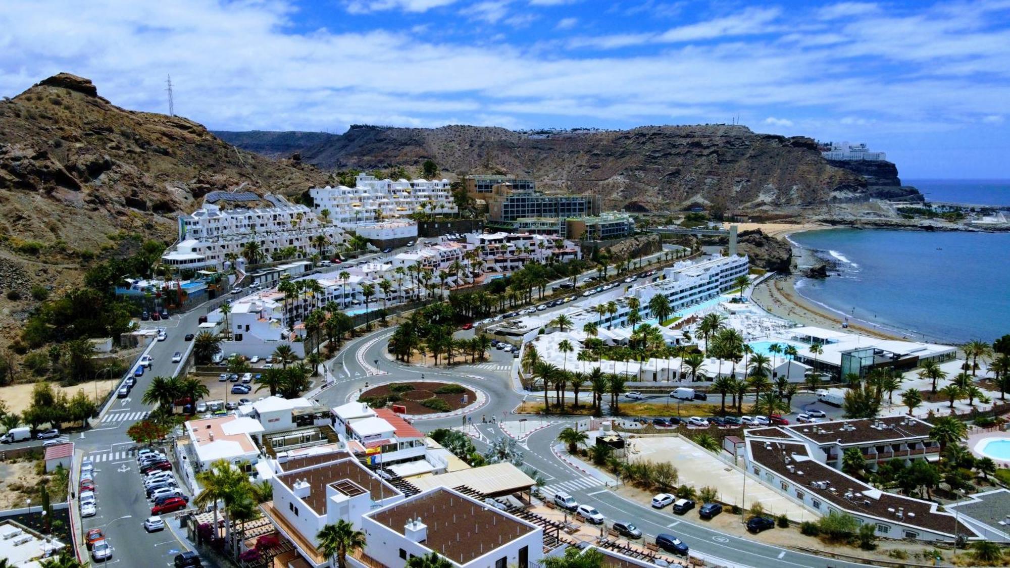 Holidays in Paradise Mogan Bagian luar foto